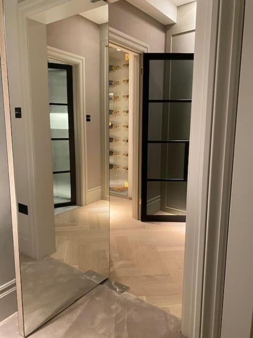 Luxury Georgian Apartment - 5 Minute Walk To Spa Bath Kültér fotó