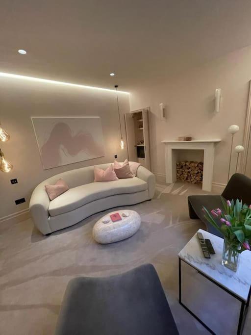 Luxury Georgian Apartment - 5 Minute Walk To Spa Bath Kültér fotó